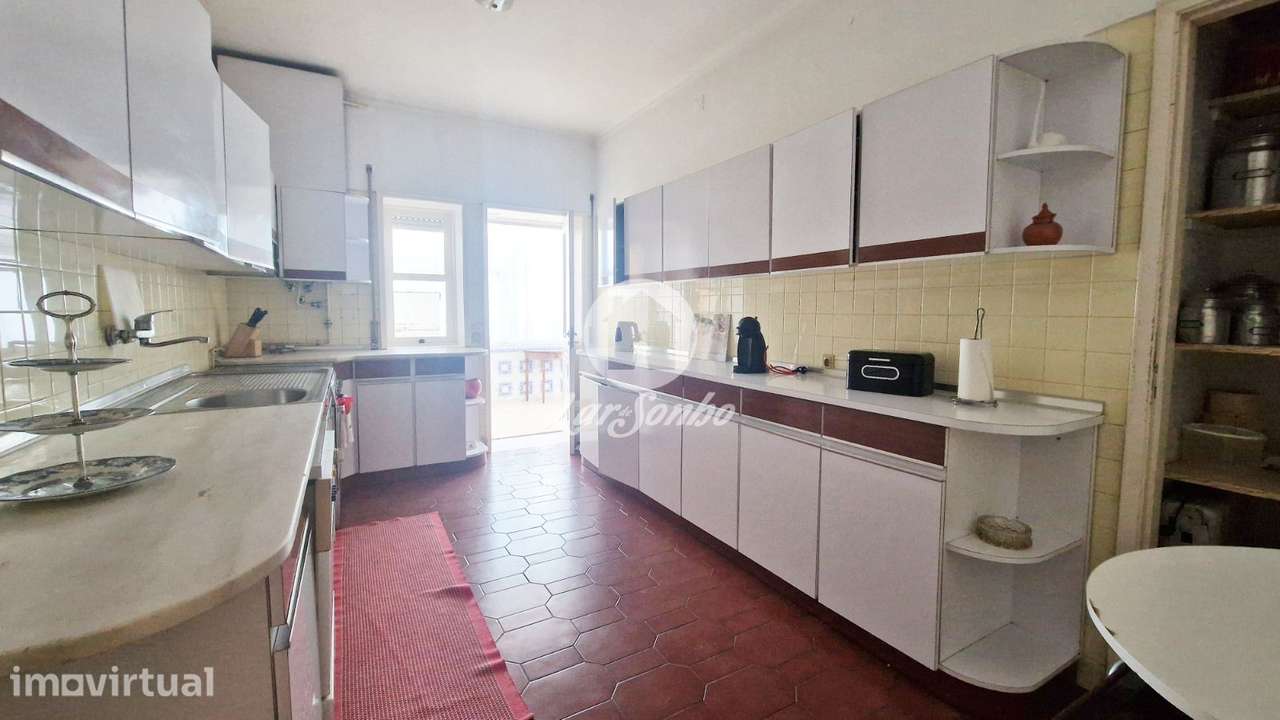 Prédio de 3 andares no centro de Vila do Conde com Apartamentos T3 ... - Grande imagem: 4/19