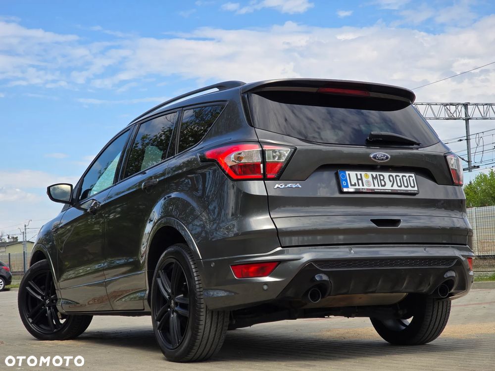 Ford Kuga 2.0 TDCi 4x4 ST-Line - 39