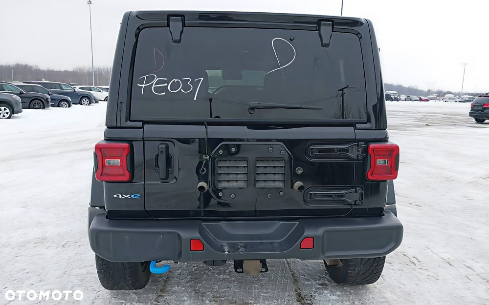 Jeep Wrangler - 8