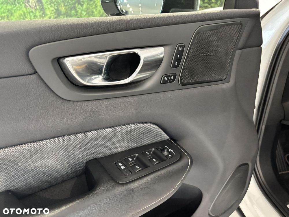 Volvo XC 60 - 12