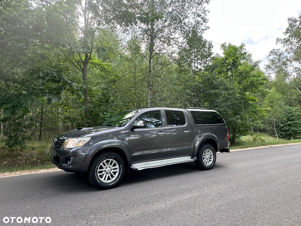 Toyota Hilux 2.5 D-4D SR - 1
