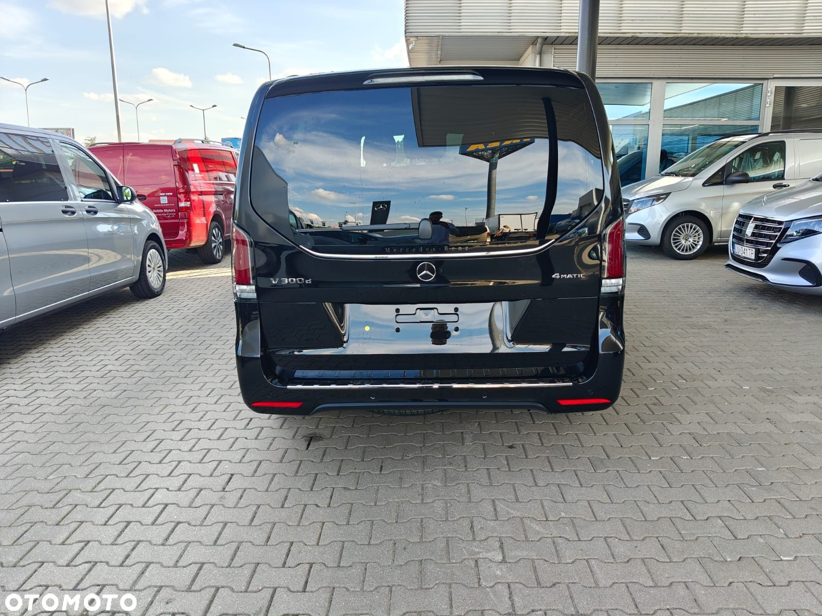 Mercedes-Benz Klasa V - 6
