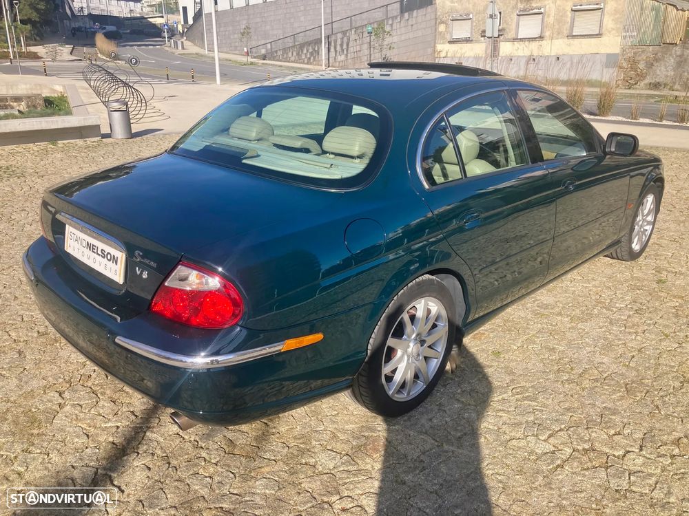 Jaguar S-Type 4.0 V8 - 4