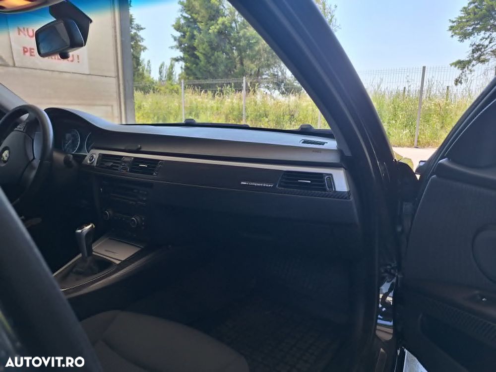 BMW Seria 3 320d - 22