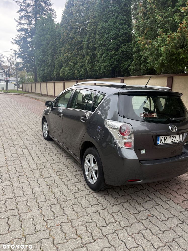 Toyota Verso - 2