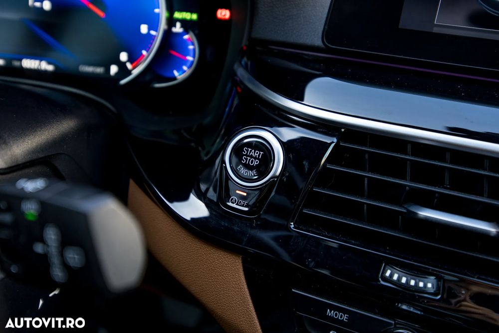 BMW Seria 5 520d AT - 28