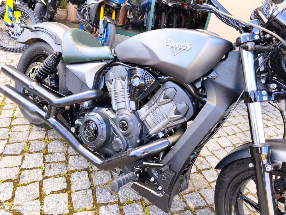 Victory Octane 1200 Custom/Chopper - 6