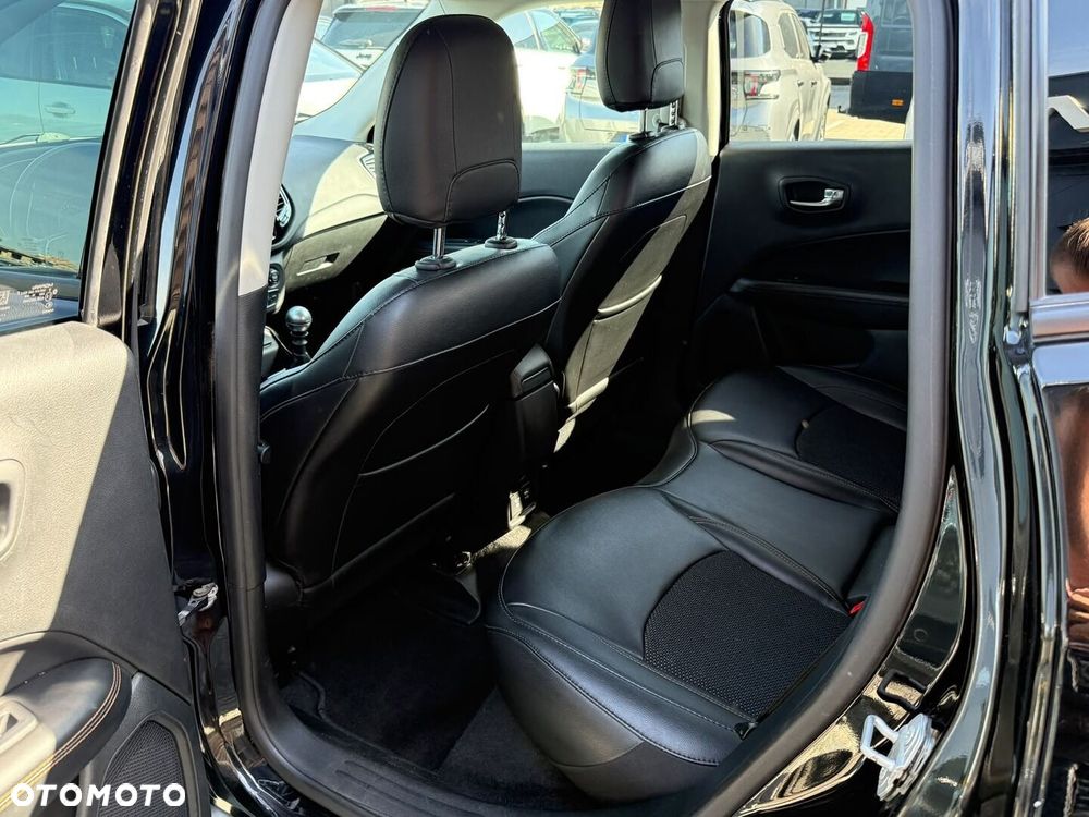 Jeep Compass 1.4 TMair Limited FWD S&S - 27