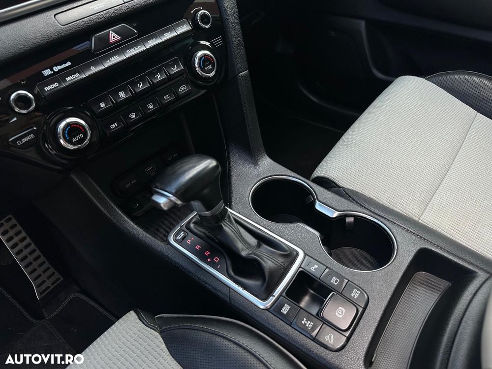 Kia Sportage 1.6 DSL 7DCT HP 4x4 GT Line - 23