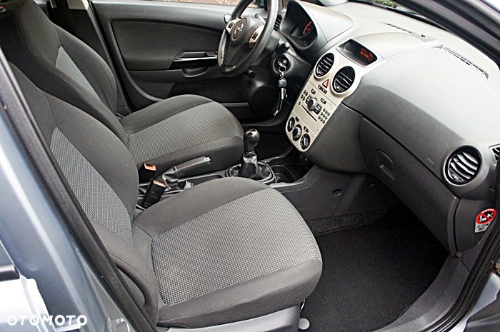 Opel Corsa 1.0 12V Selection 110 Jahre - 16