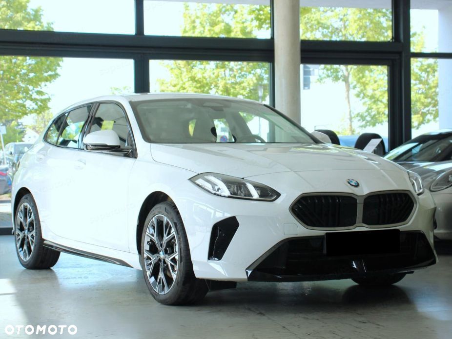 BMW Seria 1 120 mHEV - 7