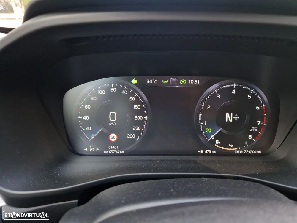 Volvo XC 40 1.5 T3 Momentum Plus - 12