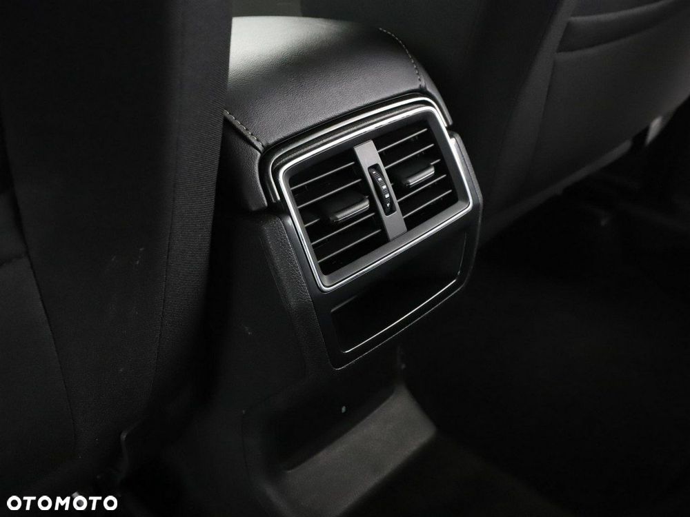 Skoda Karoq 1.0 TSI 4x2 Ambition - 36