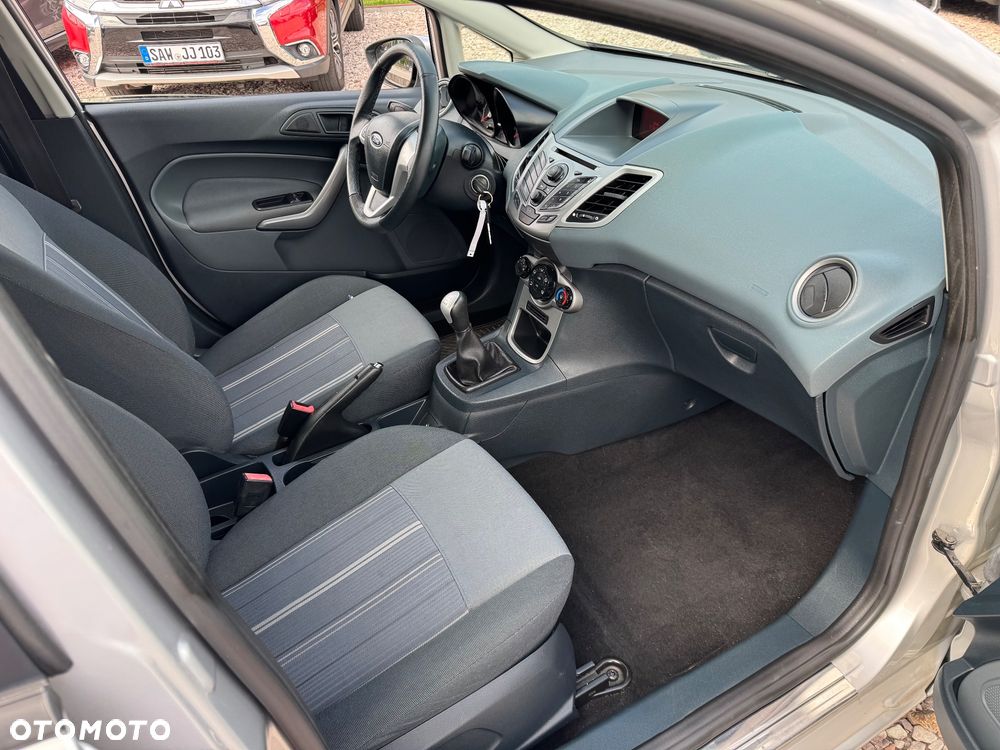 Ford Fiesta - 30