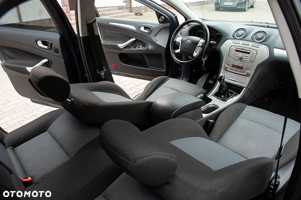 Ford Mondeo 2.0 Champions Edition - 19