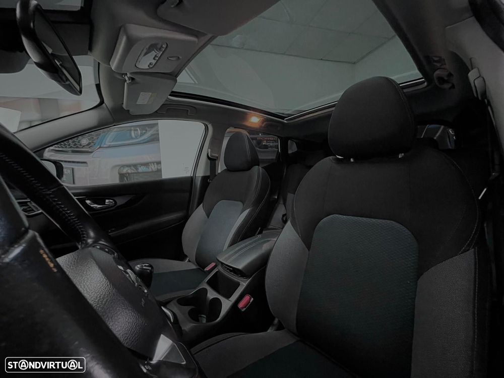 Nissan Qashqai 1.3 DIG-T N-Connecta - 18
