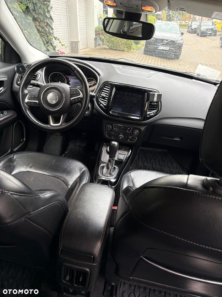 Jeep Compass - 8