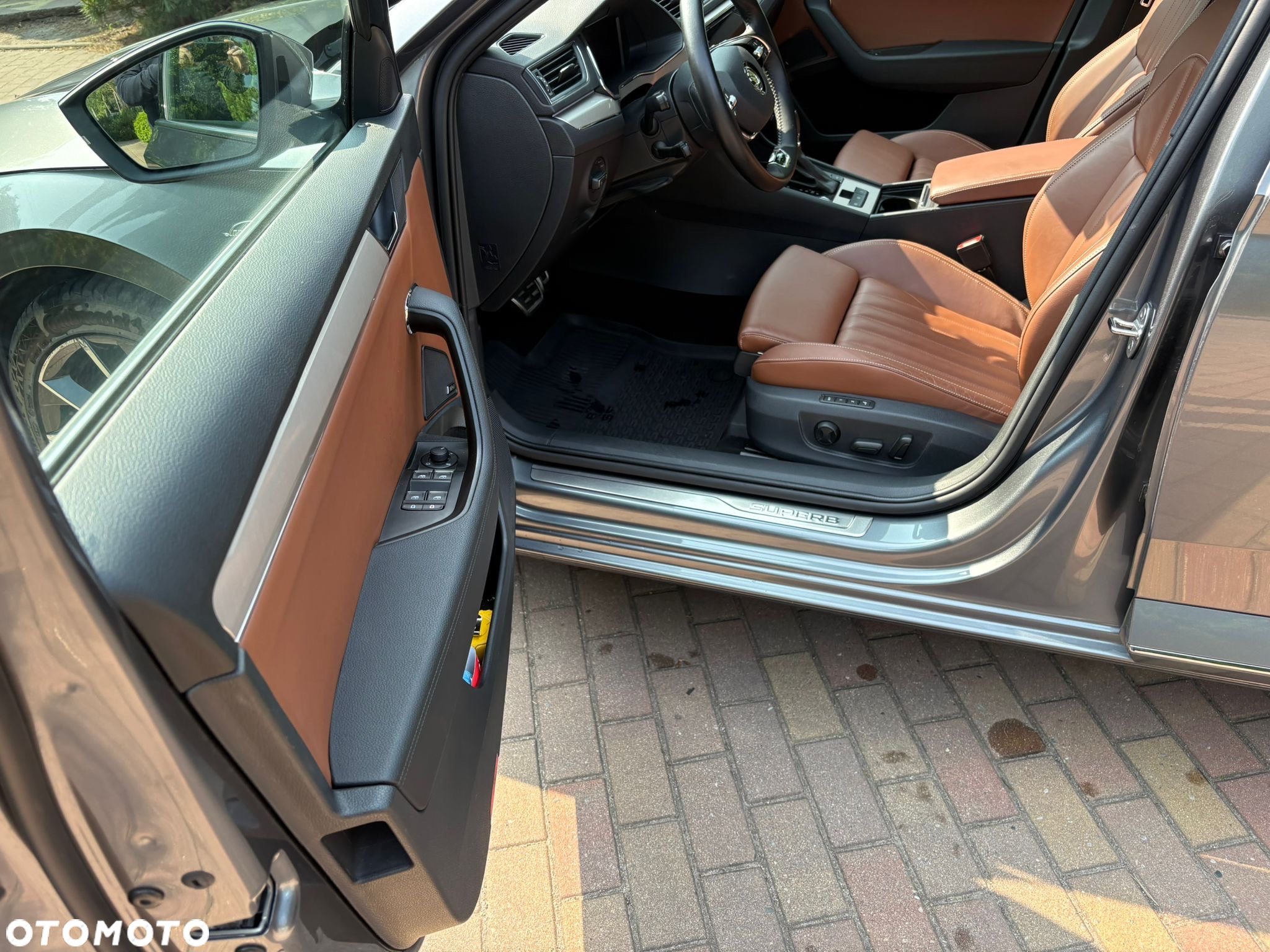 Skoda Superb 2.0 TDI SCR 4x4 L&K DSG - 19