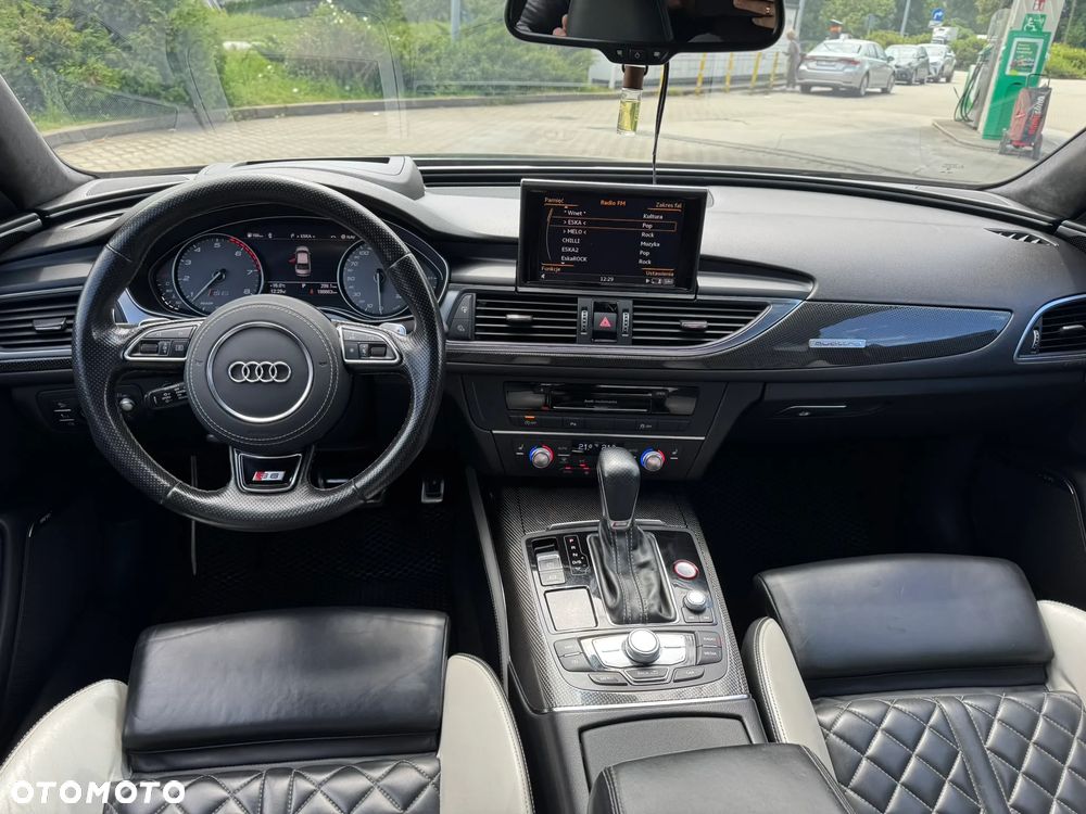 Audi S6 Limousine - 13