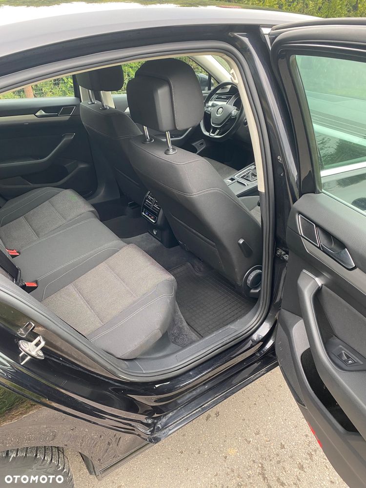 Volkswagen Passat 2.0 TDI BMT Comfortline DSG - 14