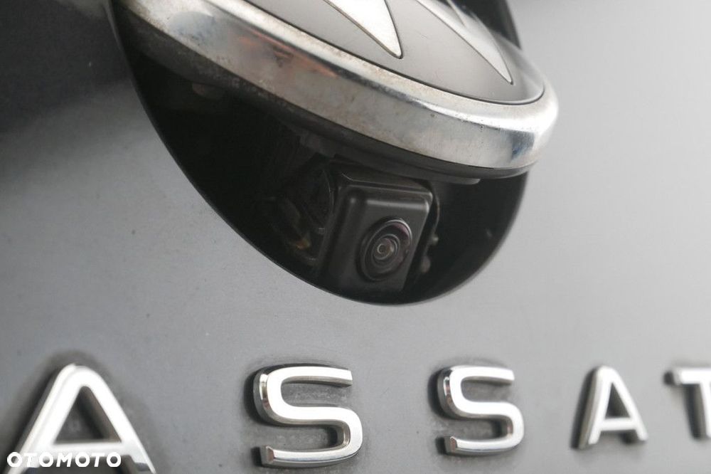 Volkswagen Passat Variant 2.0 TDI SCR Business DSG - 19