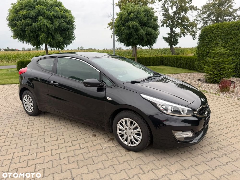 Kia Ceed - 4