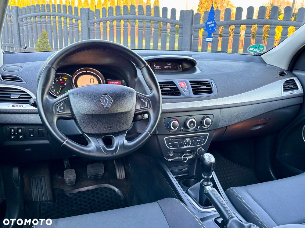Renault Megane - 25