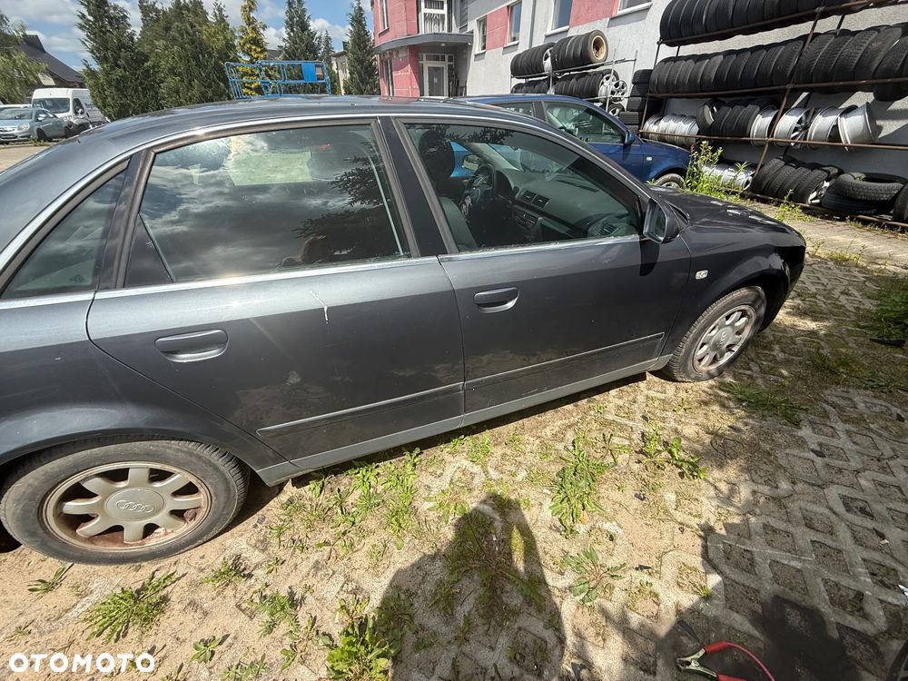 Drzwi tył Prawe Audi A4 B6 - 1