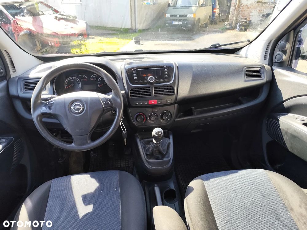 Opel Combo - 11