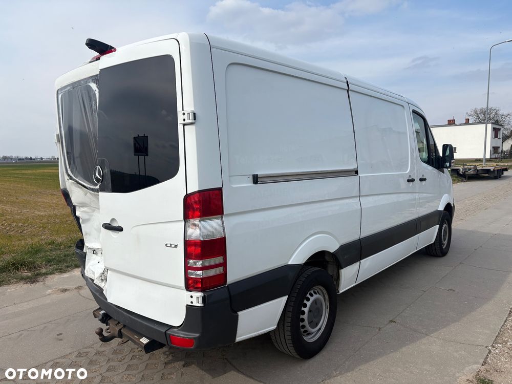 Mercedes-Benz Sprinter 319 - 8