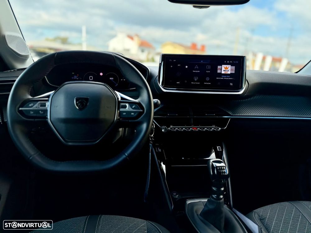 Peugeot 208 1.2 PureTech Allure - 15