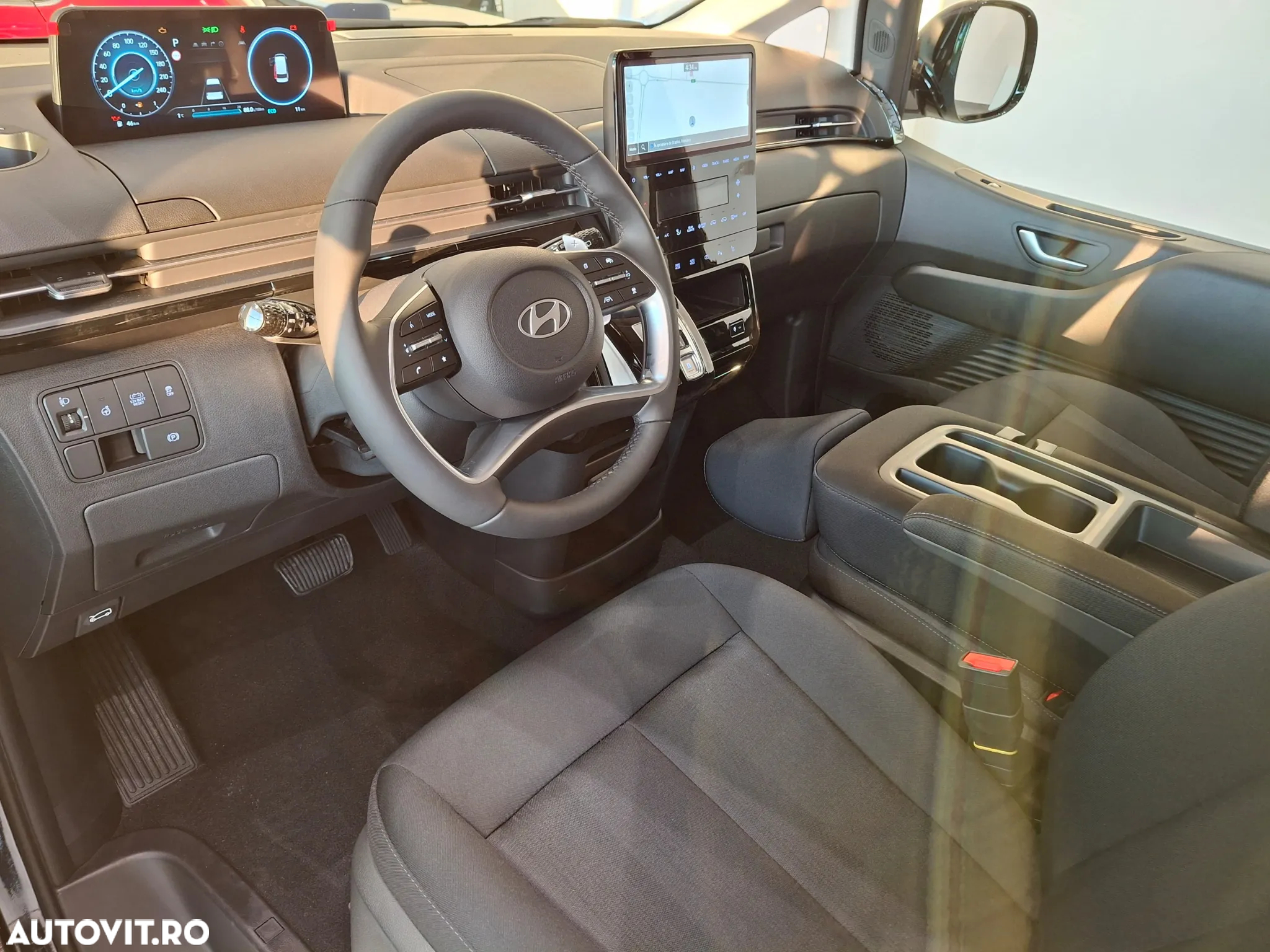 Hyundai Staria 1.6I 215CP 6AT 9 locuri HEV Premium - 8