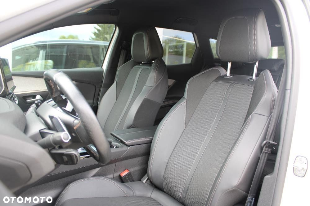 Peugeot 3008 - 10