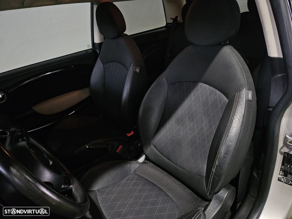 MINI 3 Portas Cooper D - 15