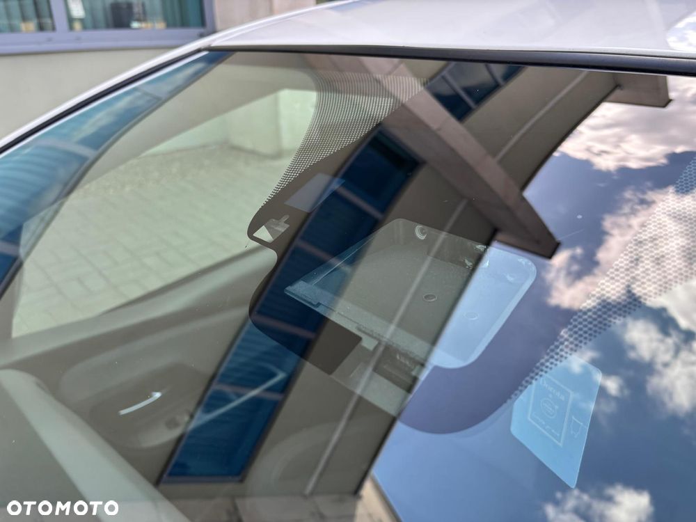Toyota Yaris Hybrid 100 Premium EU6 - 12