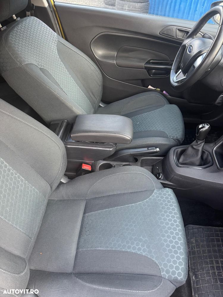 Ford Fiesta 1.5 TDCi Ambiente - 6