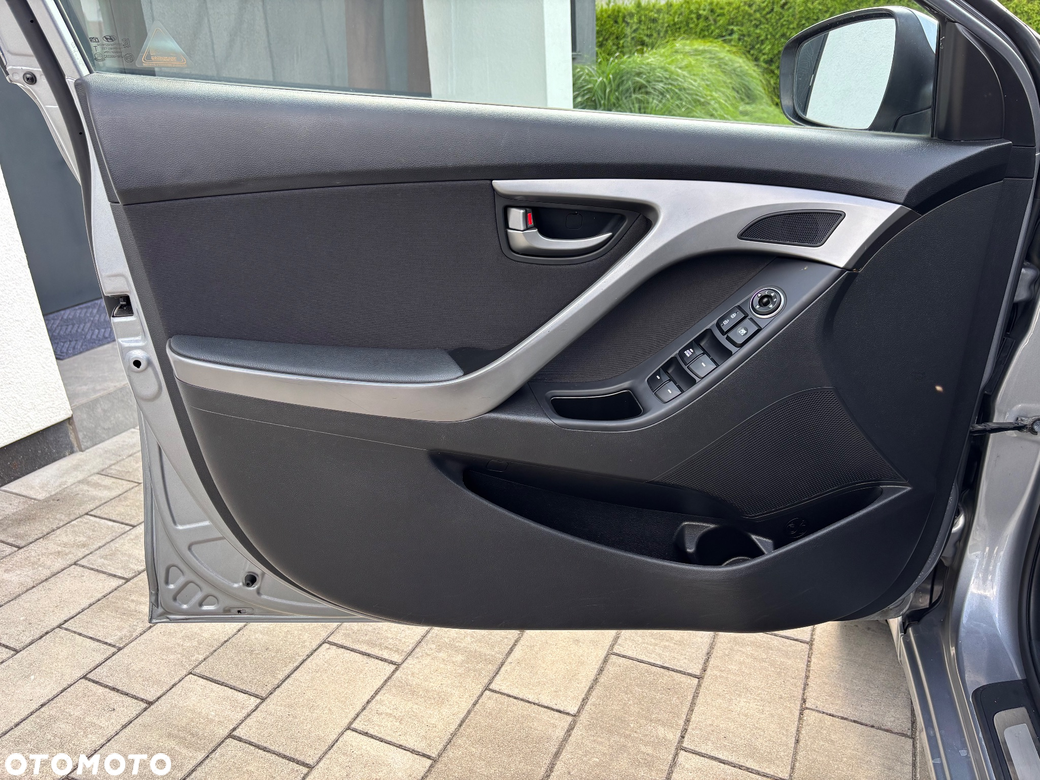 Hyundai Elantra 1.6 Comfort - 17