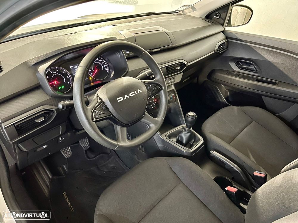 Dacia Jogger 1.0 TCe Essential 7L - 13