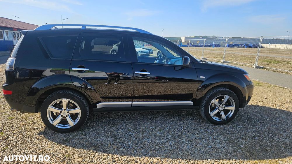 Mitsubishi Outlander 2.0 DI-D 4WD Instyle - 5