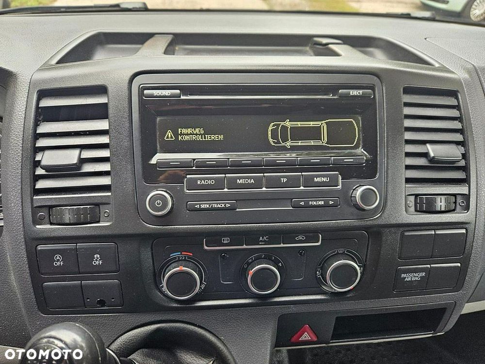 Volkswagen Transporter - 11