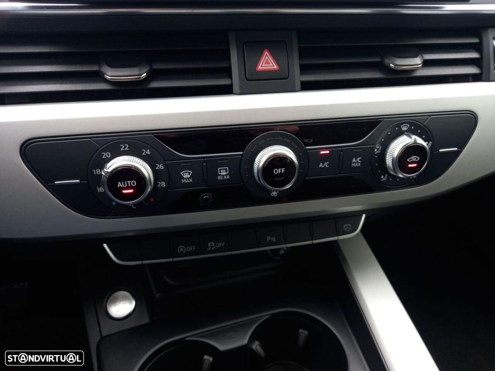 Audi A4 Avant 30 TDI Advanced S tronic - 14