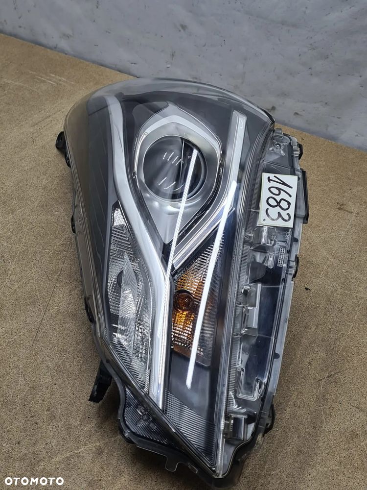 TOYOTA YARIS III 3 LIFT 17-20 LAMPA LEWA LEWY PRZÓD PRZEDNIA 81170-ODK10 - 10