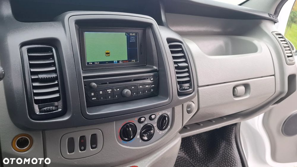 Renault Trafic - 32