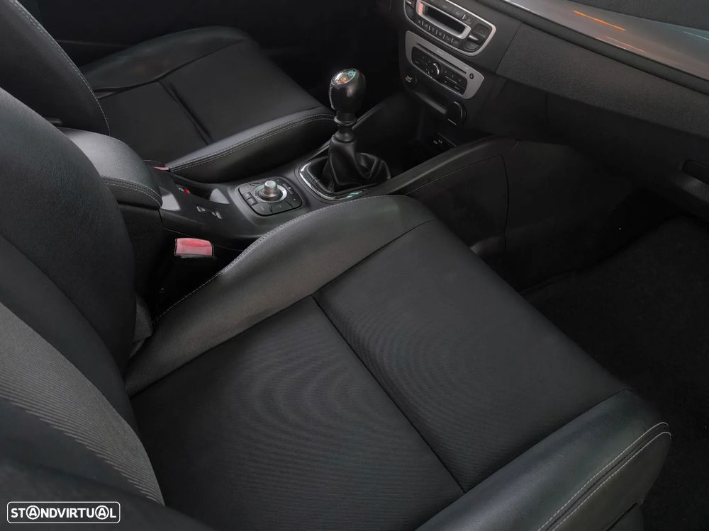 Renault Mégane Sport Tourer 1.5 dCi Dynamique - 5