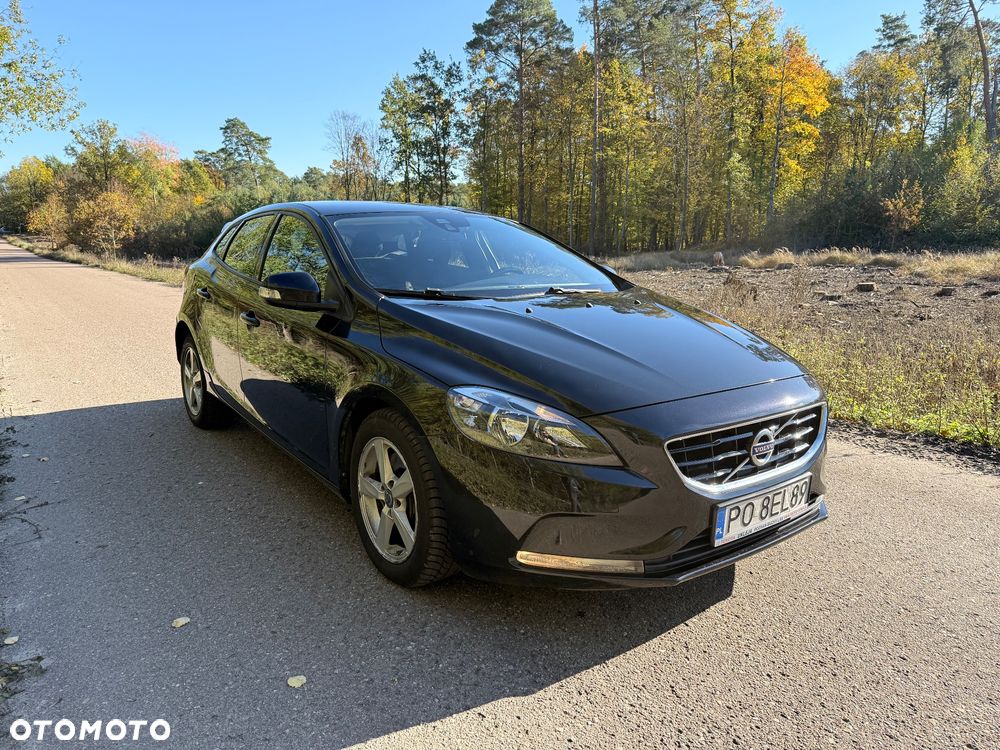 Volvo V40 D3 Momentum - 8