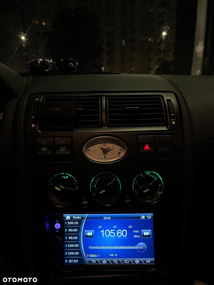 Ford Mondeo - 8