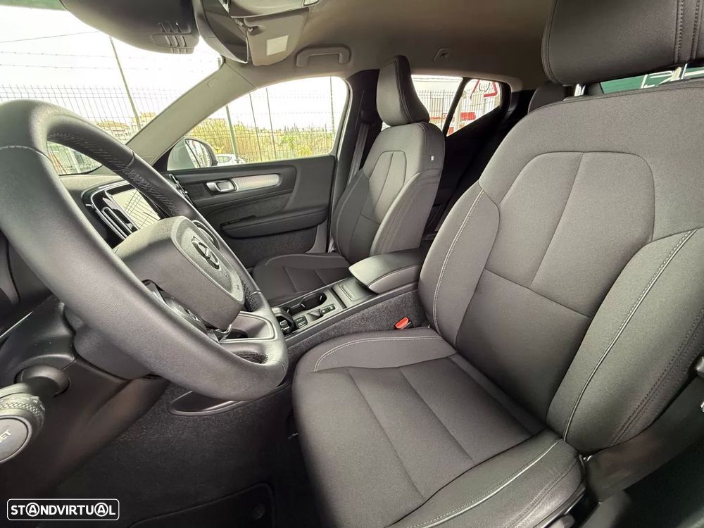 Volvo XC 40 1.5 T3 Momentum Plus Geartronic - 15