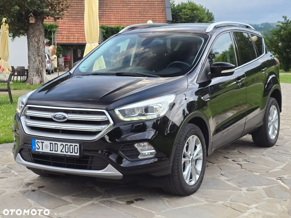 Ford Kuga 2.0 TDCi 2x4 Titanium - 5