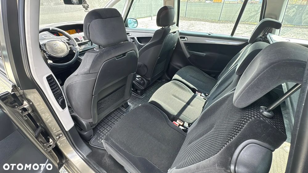 Citroën C4 Grand Picasso 1.8 16V Advance - 21