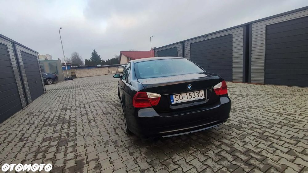 BMW Seria 3 318i - 6
